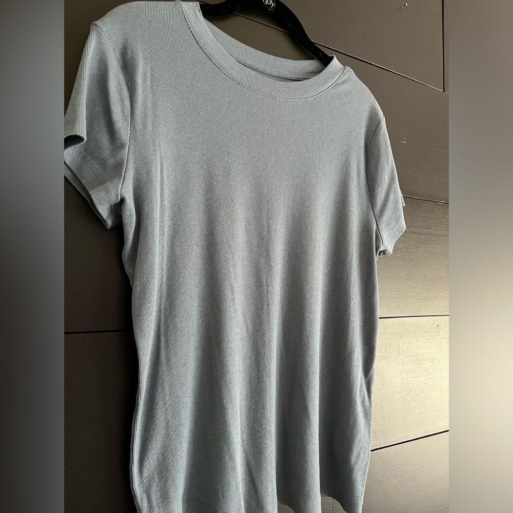 Blue Ribbed High Neck Short Sleeve Shirt. Women’s Size XL. EUC - Picture 6 of 9